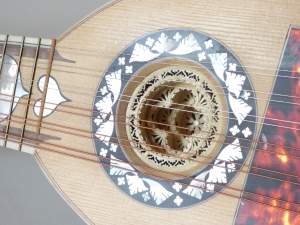 mandolino-romano